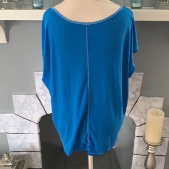 Lucy Shirt - Picture 4 of 5